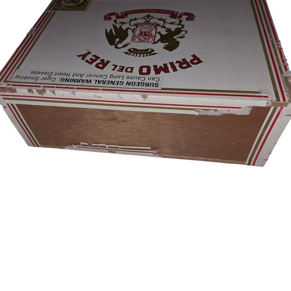 Collection of 6 Wooden Cigar Boxes Cohiba, Romeo y Julieta,Perdomo Primo del Rey